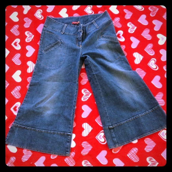 🍀BERMUDA Jean crops🍀