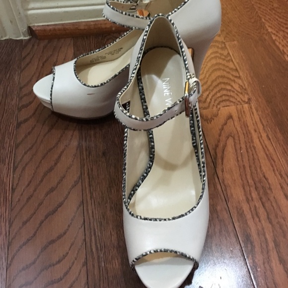 Shose - Picture 3 of 4