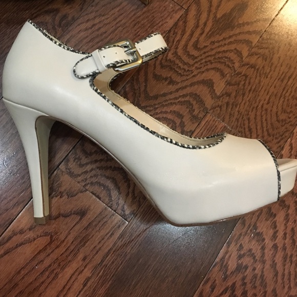 Shose - Picture 4 of 4