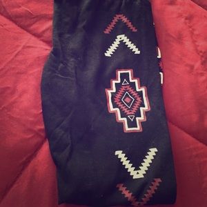 Tribal patterned leggings