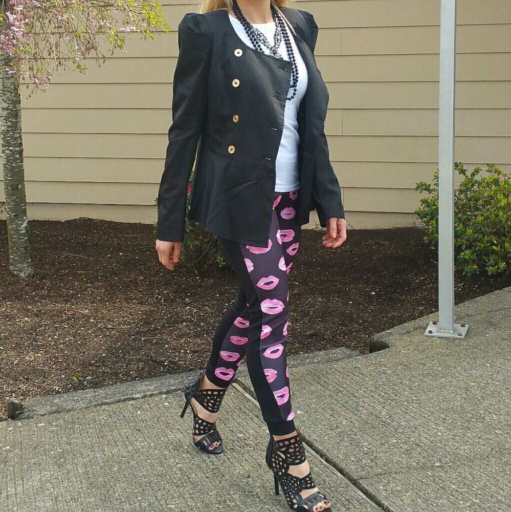 💋LAST 1💋BLOW ME A KISS JOGGERS - Picture 3 of 4