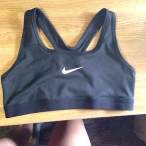 Black Nike sports bra BRAND NEW