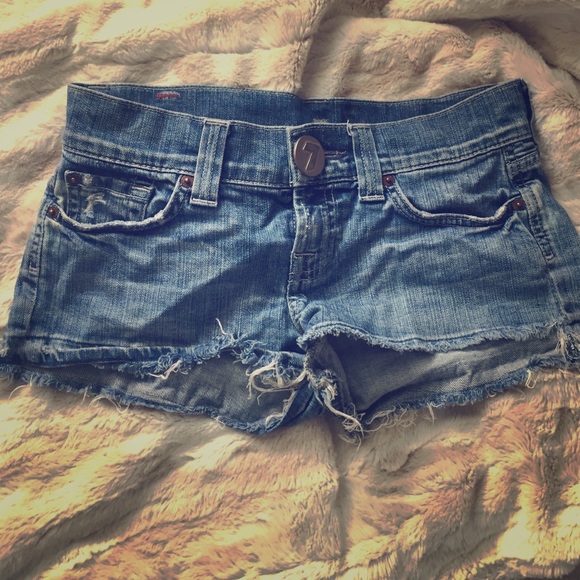 7 Jeans shortie shorts