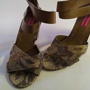Betsy Johnson heels