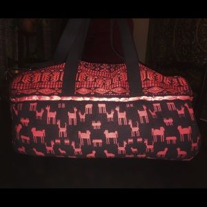 💥sale💥UO Ecote duffle bag.