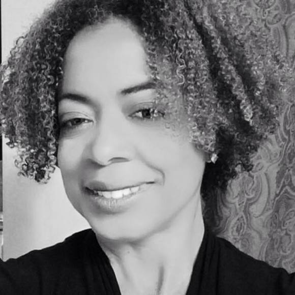 Meet your Posher, Yolanda - Picture 1 of 1