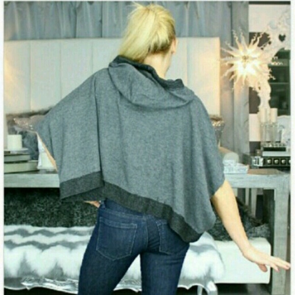 FUN BATWINGED HOODED SWEATSHIRT / HOODIE - Picture 4 of 4