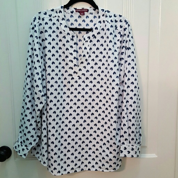 Jessica London White & Navy Blue Top NWOT Size 22