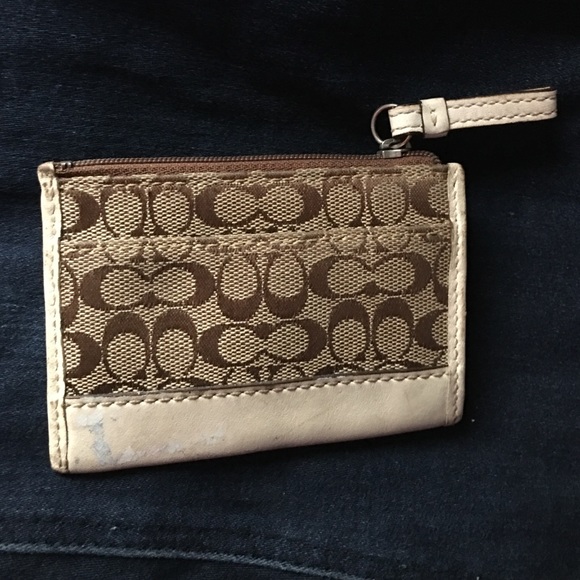 Coach - Picture 2 of 3