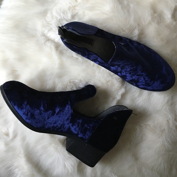 Blue suede ecote urban outfitters shoes