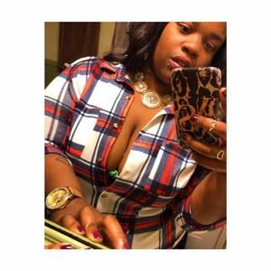 Meet your Posher, Janelle