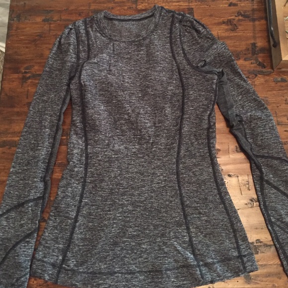 Lululemon top