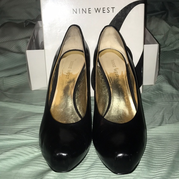 Black Leather Nine West Heels - Picture 4 of 4