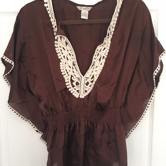 Brown and White Batwing Blouse Size Small