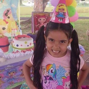 Meet your Posher, Noelia