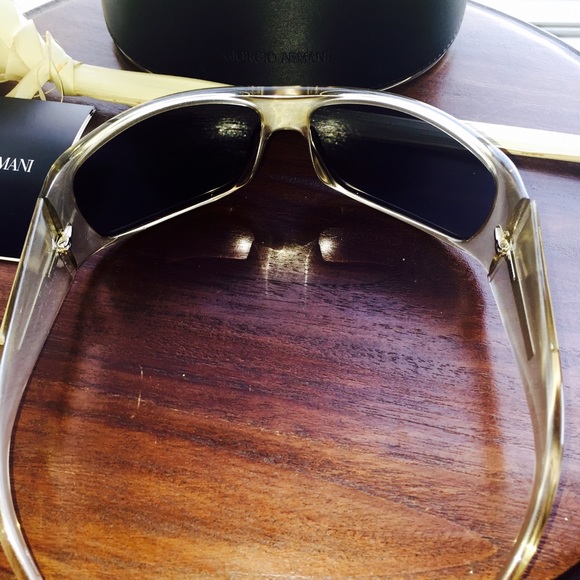 SOLD Authentic Giorgio Armani Sunglasses 🌺 - Picture 3 of 4