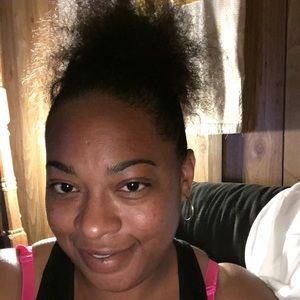 Meet your Posher, Quintina