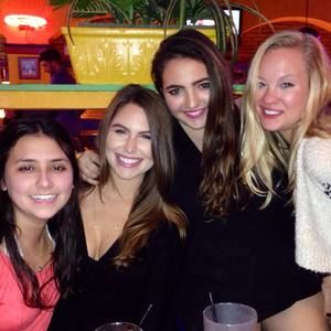 Meet your Posher, Carly