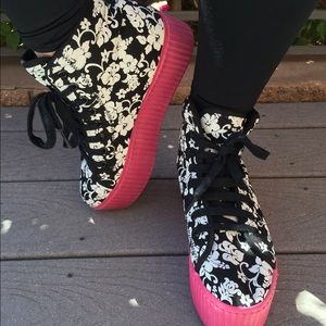 Never Worn Pink Hiya Platform Sneakers
