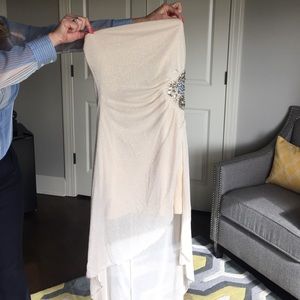 beautiful formal dress!