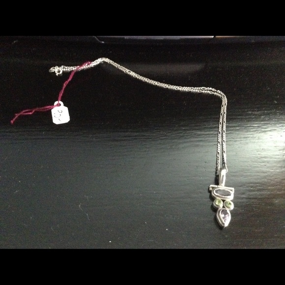Sterling Silver necklace with amethyst pendant
