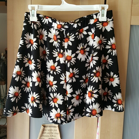 Daisy Skater Skirt
