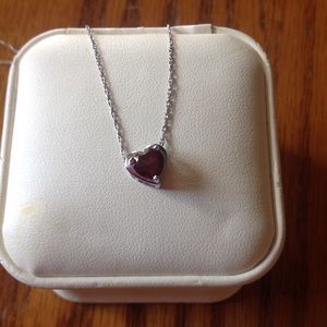 Jared jewelers heart shaped garnet necklace