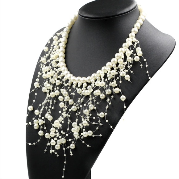 Pearly Necklace - Picture 2 of 3