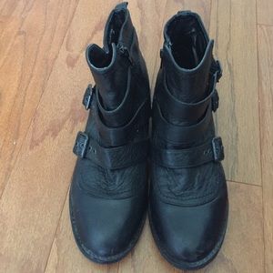ALDO ankle boots