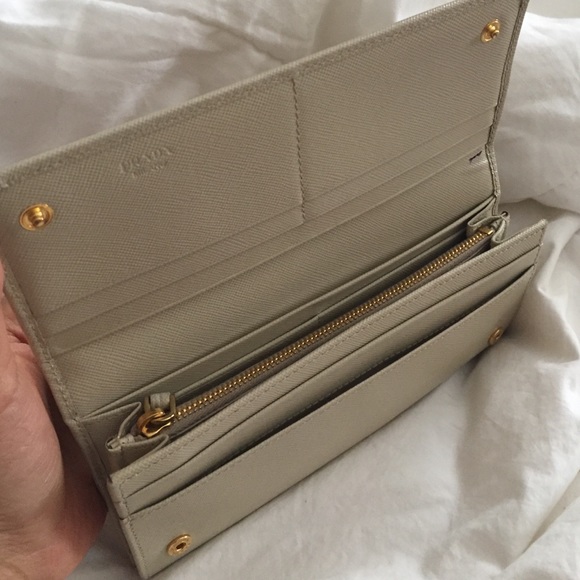 Prada Saffiano Continental Wallet - Picture 2 of 4