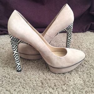 Love love love these Zara pumps!