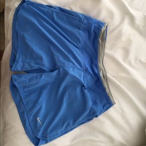 Nike Tempo Yoga Short Light Blue XS