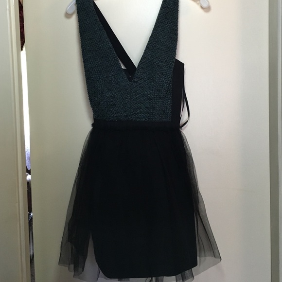 BCBGeneration Dresses & Skirts - BCBGEneration tulle skirt dress