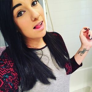 Meet your Posher, Victoria