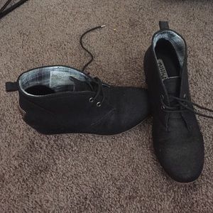 Black wedged laced booties