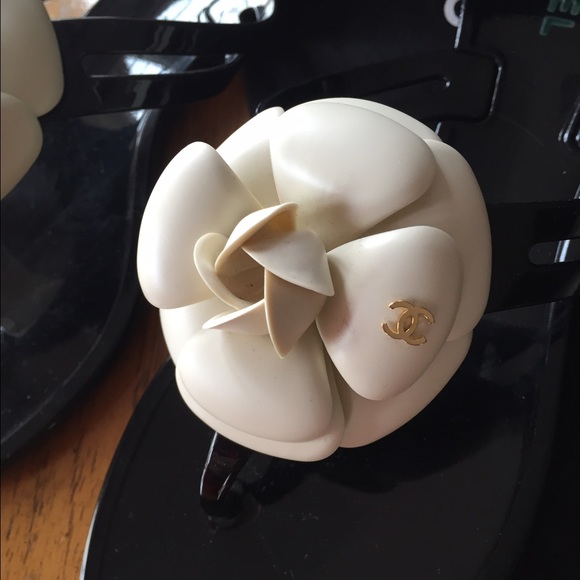 🔴SOLD🔴 Chanel Camellia Jelly Thong Sandals - Picture 4 of 4