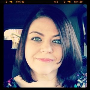 Meet your Posher, Angela