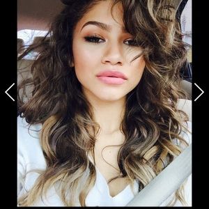 Meet your Posher, Ari