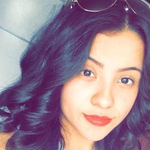 Meet your Posher, Izzy