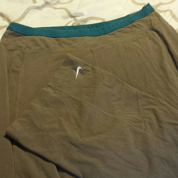 🤑 3/$20 Nike work out pants