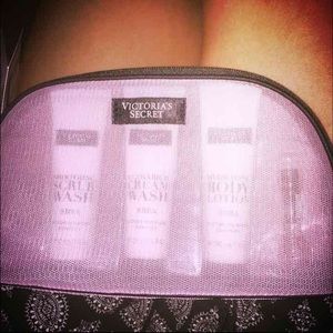 ultimate moisture system Victoria's Secret