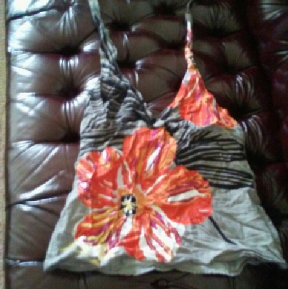Halter top - Picture 1 of 2