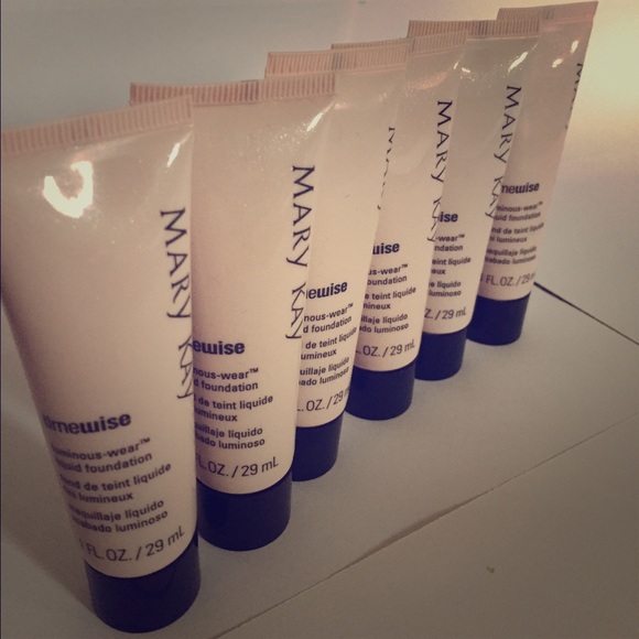 Beige 6 luminous wear liquid foundation