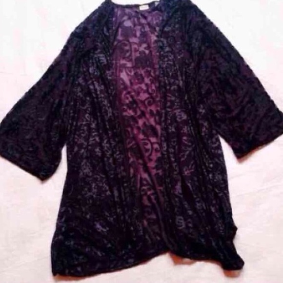 Alexis floral kimono