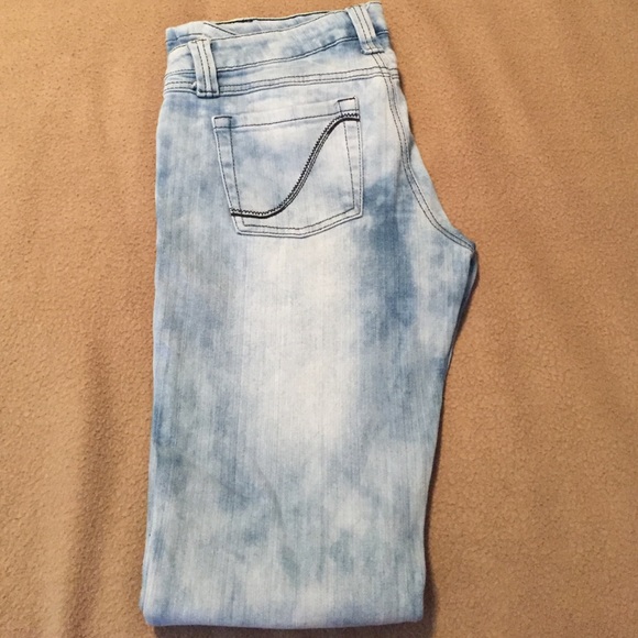Light-Wash Skinny Jeans