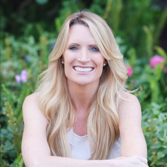 Meet your Posher, Susie - Picture 3 of 3