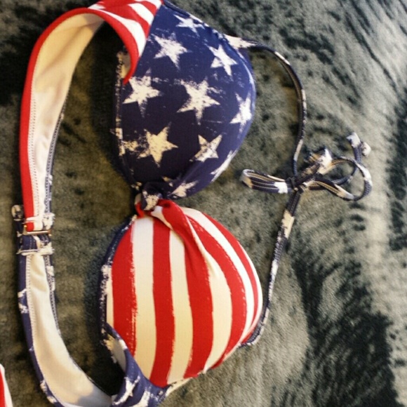 Bikini set - Picture 2 of 4