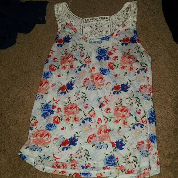 CUTE LACE BACK TANK TOP