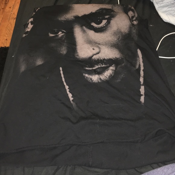 Tupac black cut off tank from Forever 21 - Picture 4 of 4