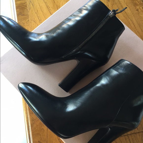 🔴SOLD🔴 - ⭐️MIU MIU⭐️Nappa Leather Booties - Picture 2 of 4
